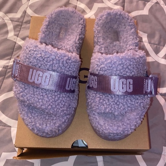 ugg fluffita purple